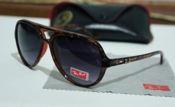 Ray Ban